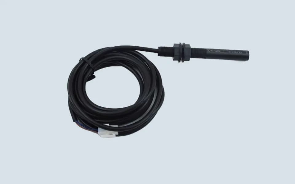 Black elevator leveling sensor
