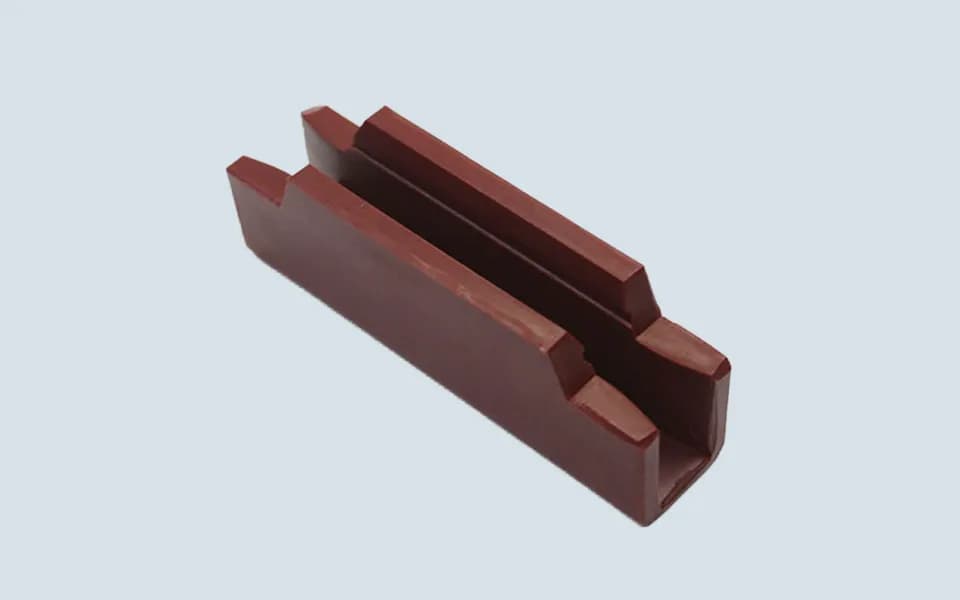 Front view of Mitsubishi elevator guide shoe liners