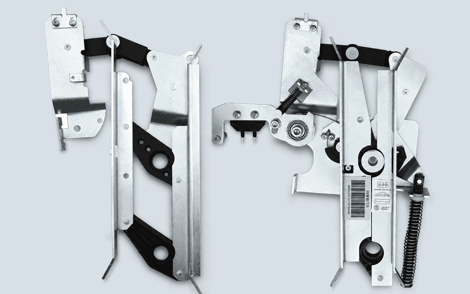 KONE KM900650G13 AMD01L Door Coupler - 1