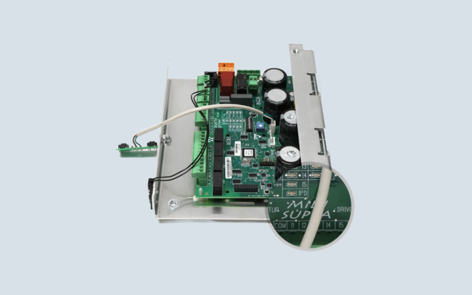 Selcom MIDI SUPRA door control board detail view