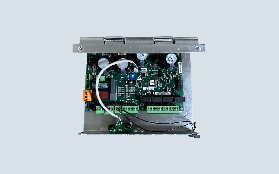 Selcom MIDI SUPRA door control board side view