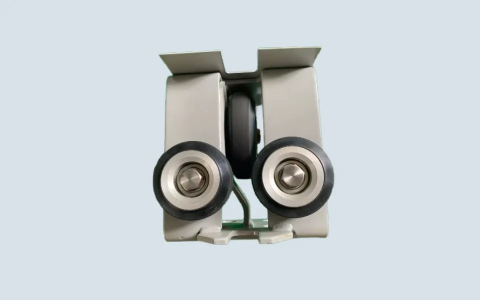 LUR76EG02-1