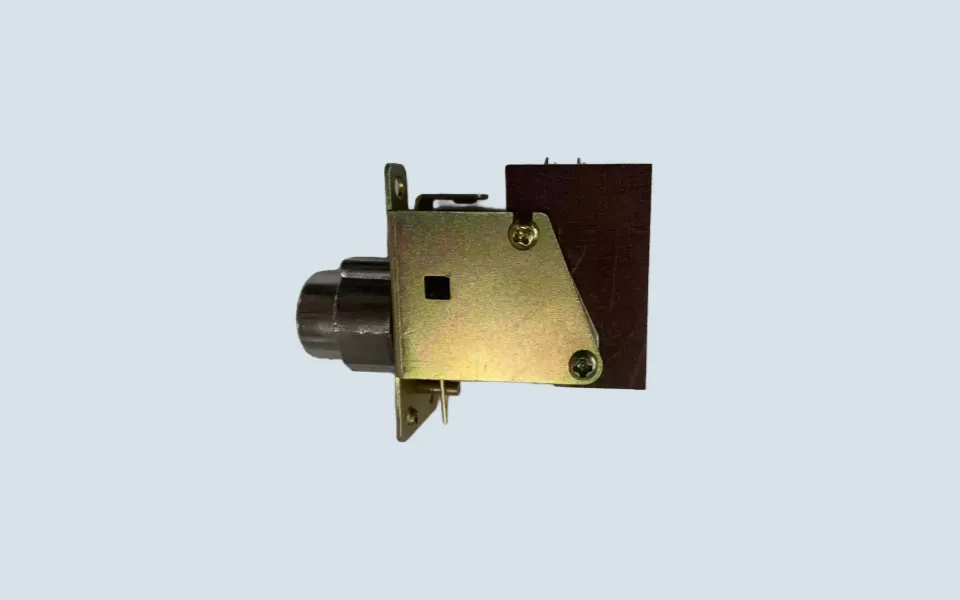 Y127930G05-1