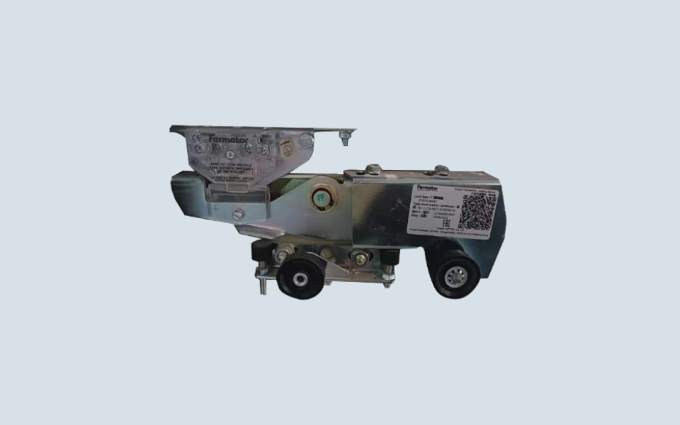 landing-door-lock