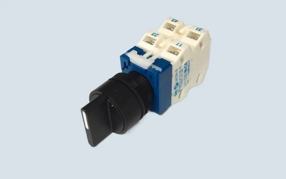 switch-LAY39-B